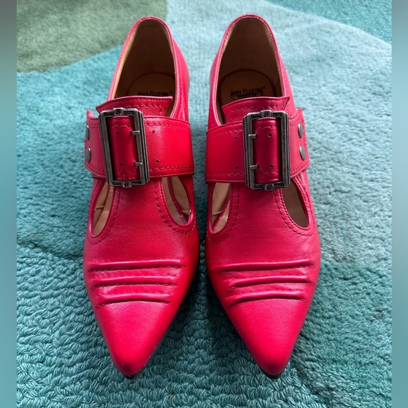 Fluevog LIKE NEW Truth Pilgrim lipstick red pointy buckle shoe - 8 (fits 7.5) - Picture 6 of 16